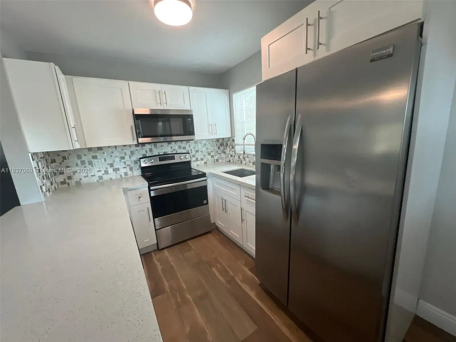 2569 NW 61st Ave, Margate FL 33063 photo 3