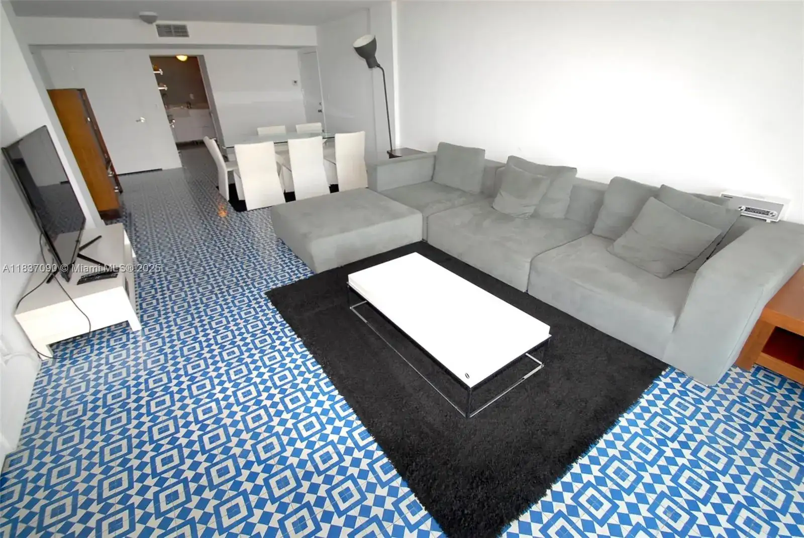 1800 Collins Ave # 18F, Miami Beach FL 33139 photo 2