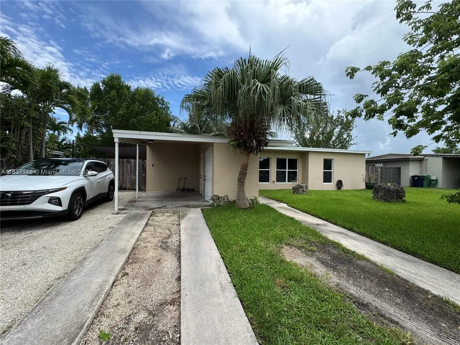 9761 Bahama Dr, Cutler Bay FL 33189 photo 2