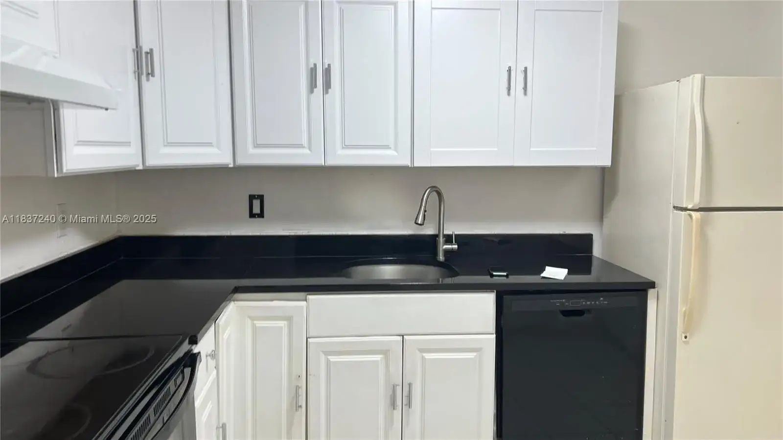 7001 Environ Blvd # 304, Lauderhill FL 33319 photo 2