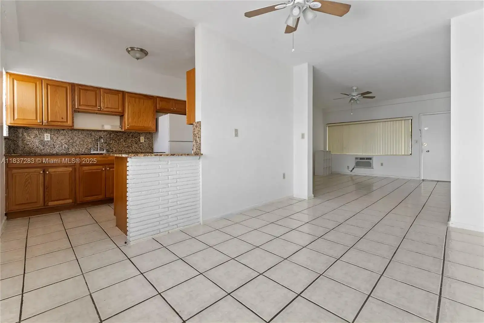 1165 Marseille Dr # 33, Miami Beach FL 33141 photo 2