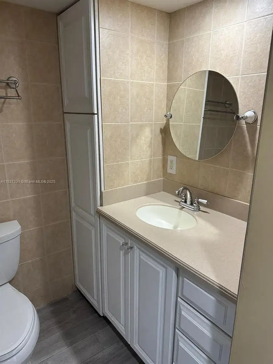 661 N University Dr # 201, Pembroke Pines FL 33024 photo 5