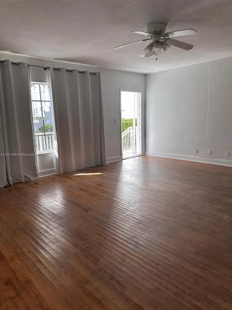 1065 97th St # 1A, Bay Harbor Islands FL 33154 photo 4