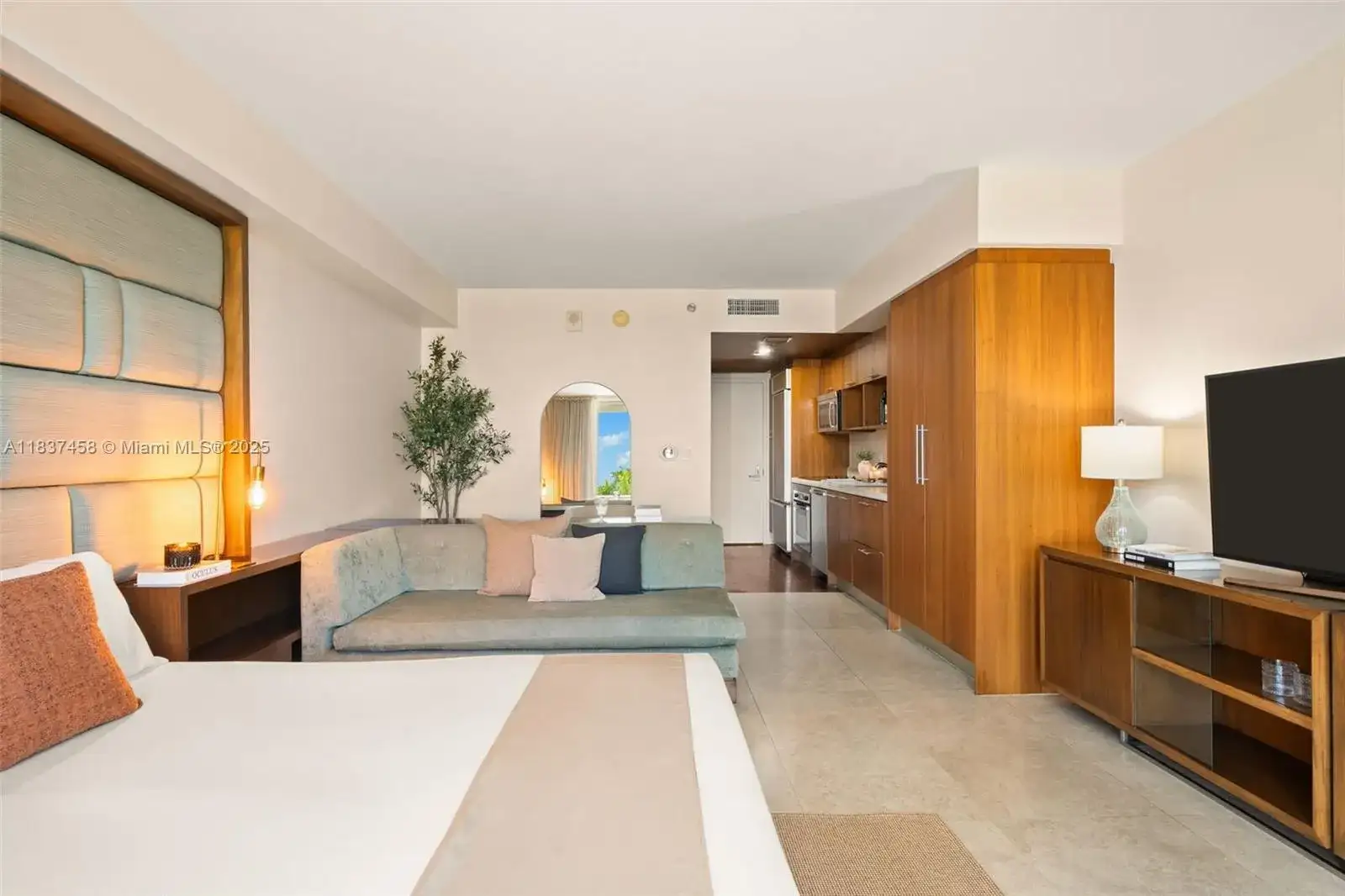50 Biscayne Blvd # 411, Miami FL 33132 photo 2