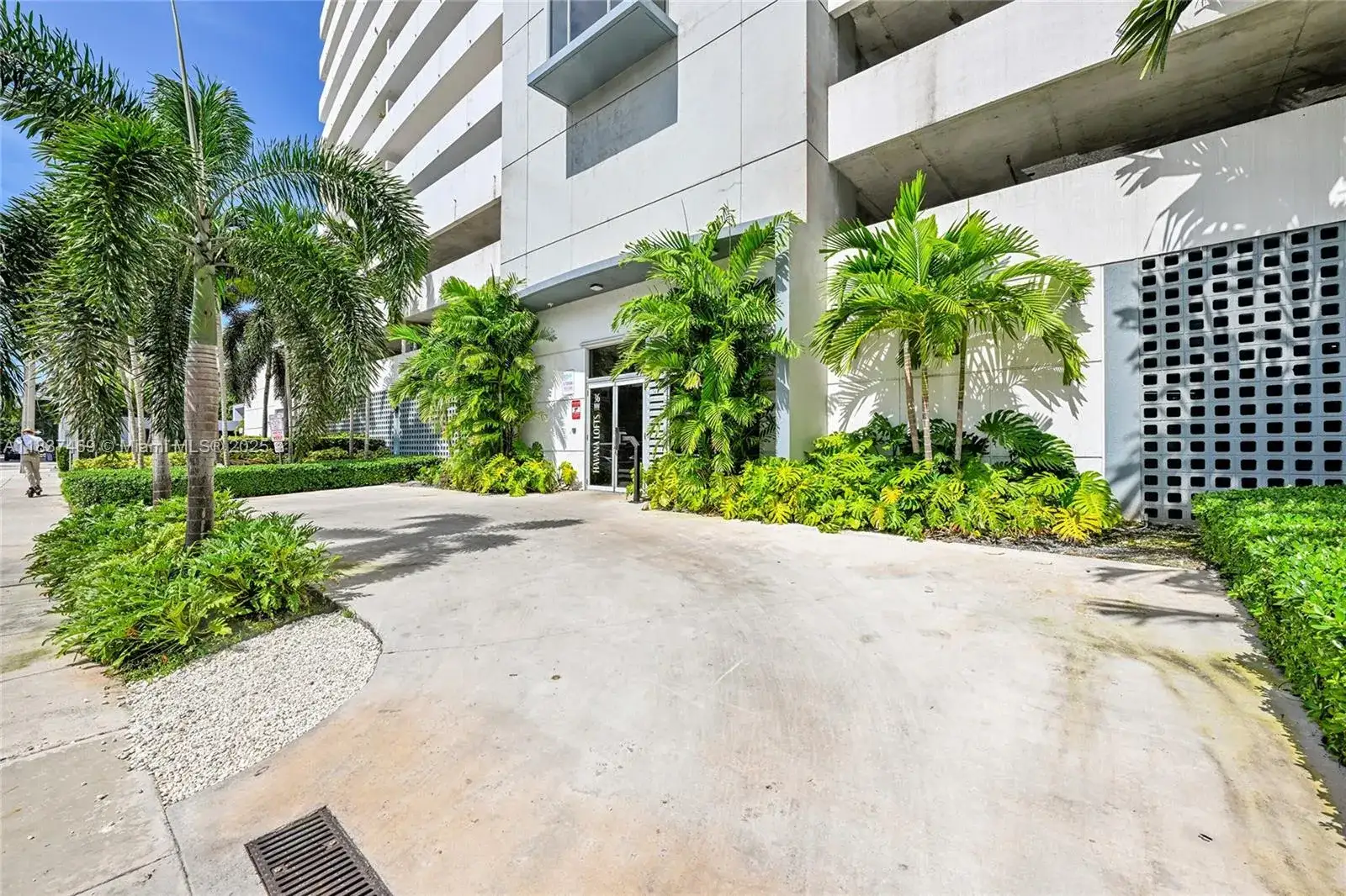 36 NW 6th Ave # 701, Miami FL 33128 photo 2