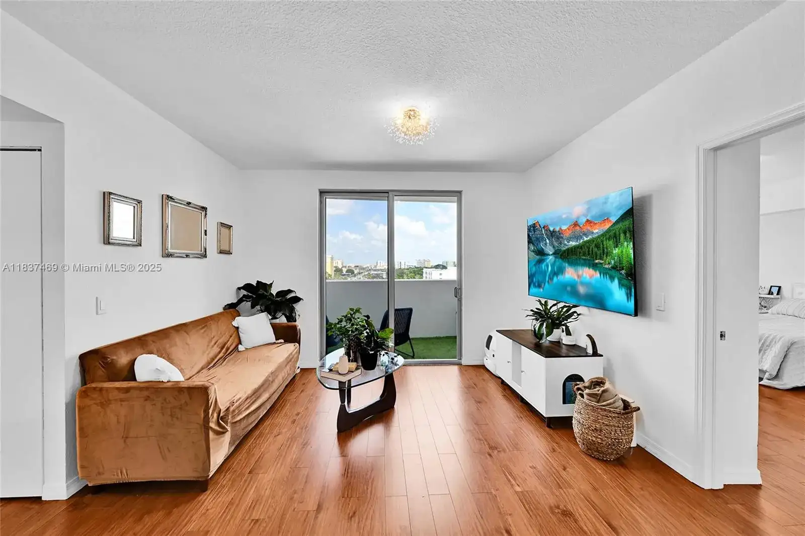 36 NW 6th Ave # 701, Miami FL 33128 photo 3