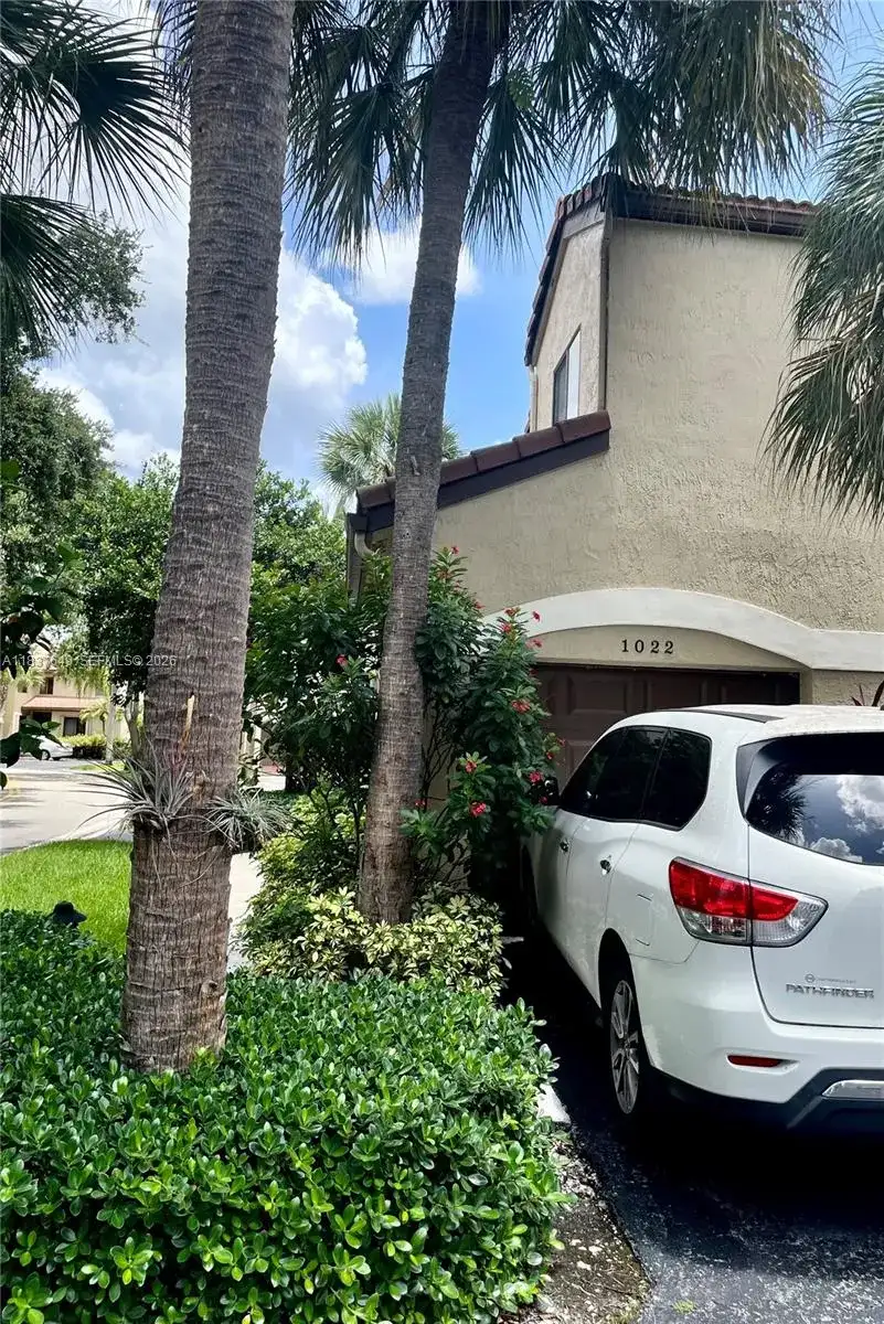 1022 NW 105th Ave # 119, Plantation FL 33322 photo 4