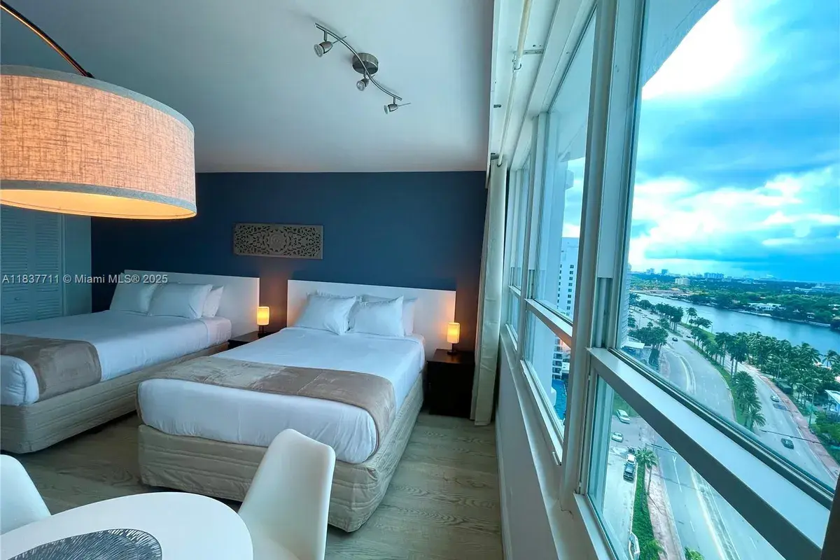 5445 Collins Ave # 1515, Miami Beach FL 33140