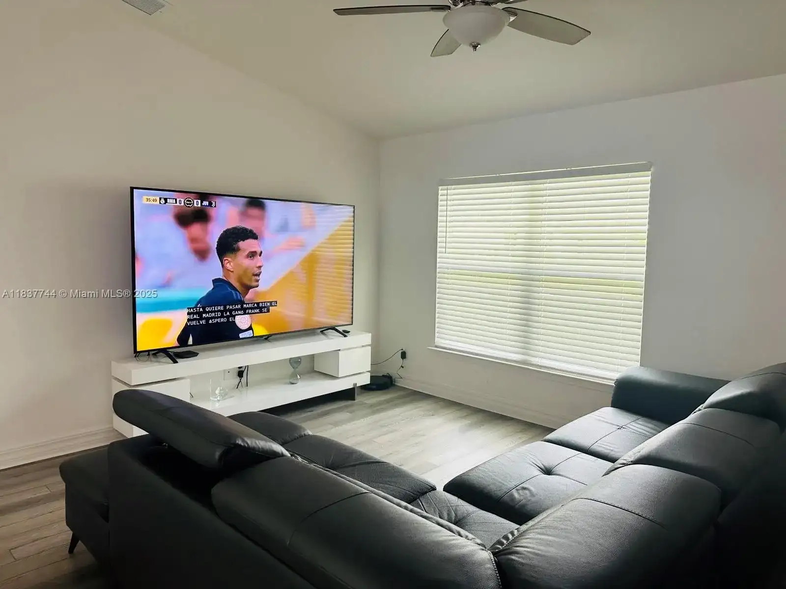 2524 NE 5 Ave, Other City - In The State Of Florida FL 33909 photo 4