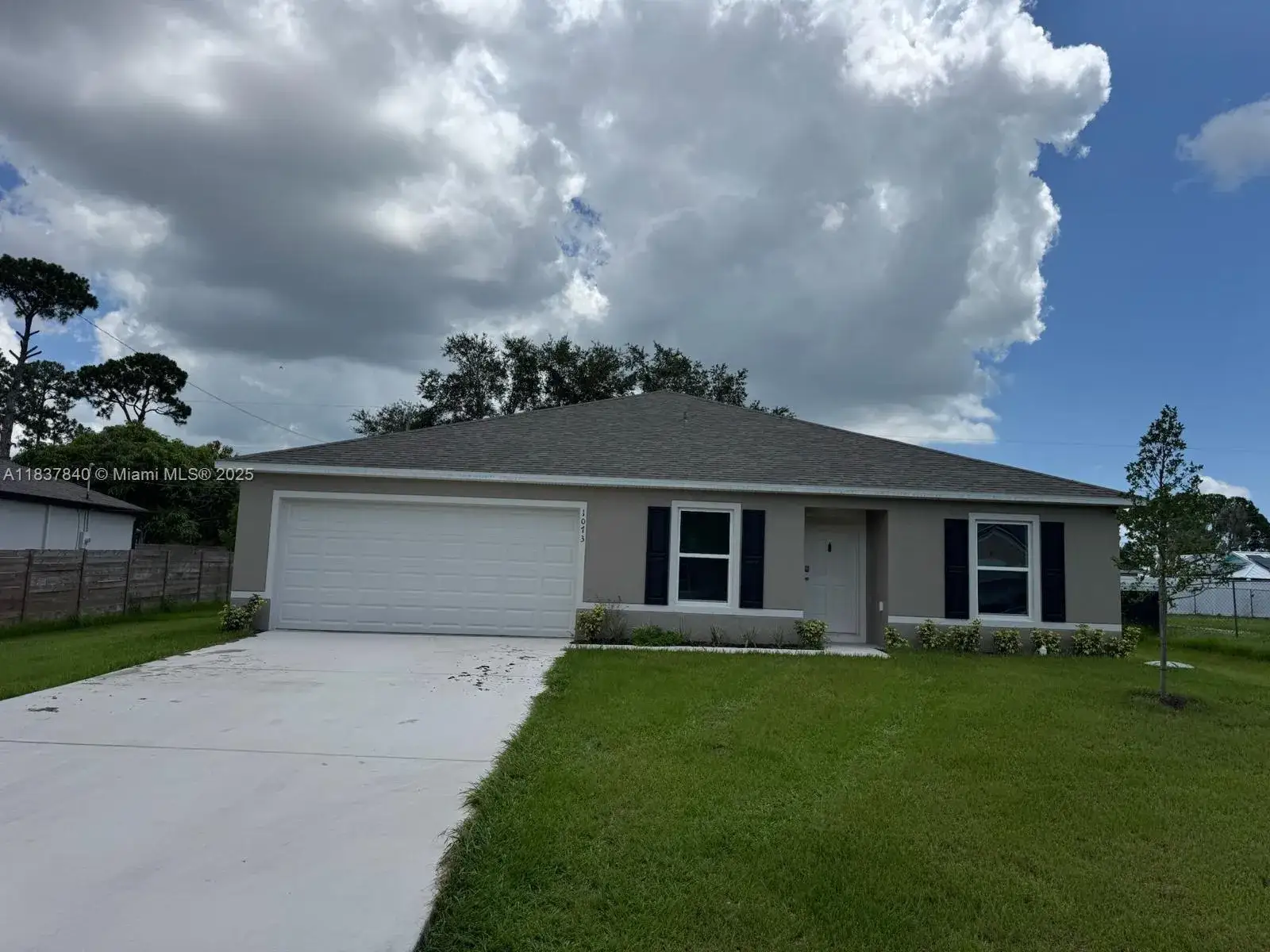 1073 SW Eureka Ave # 1073, Port St. Lucie FL 34953