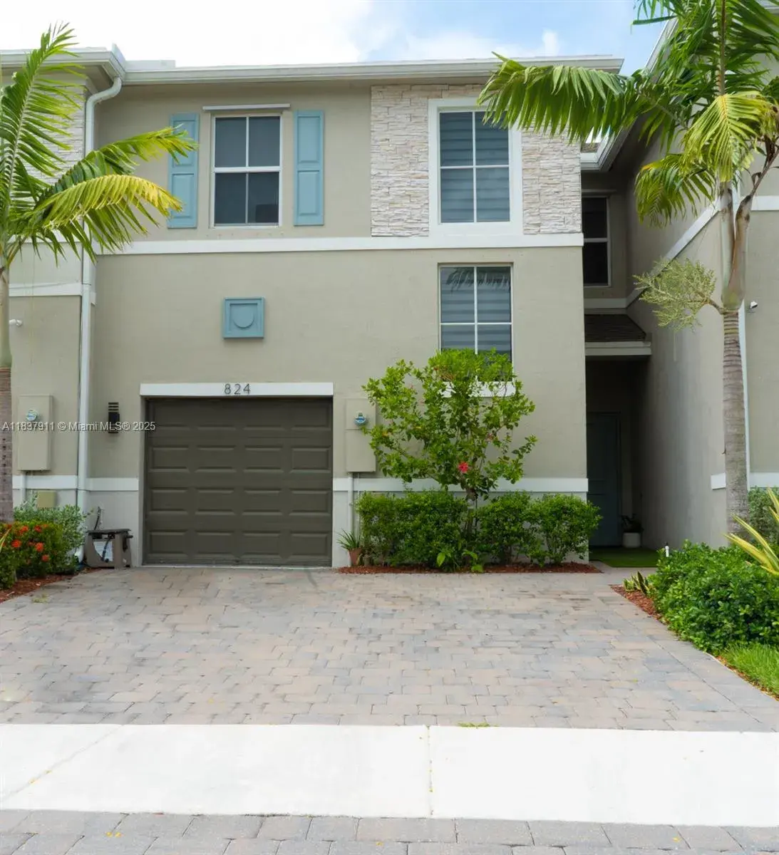 824 SE 18th St, Homestead FL 33034