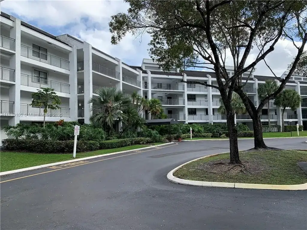 16171 Blatt Blvd # 413, Weston FL 33326 photo 2