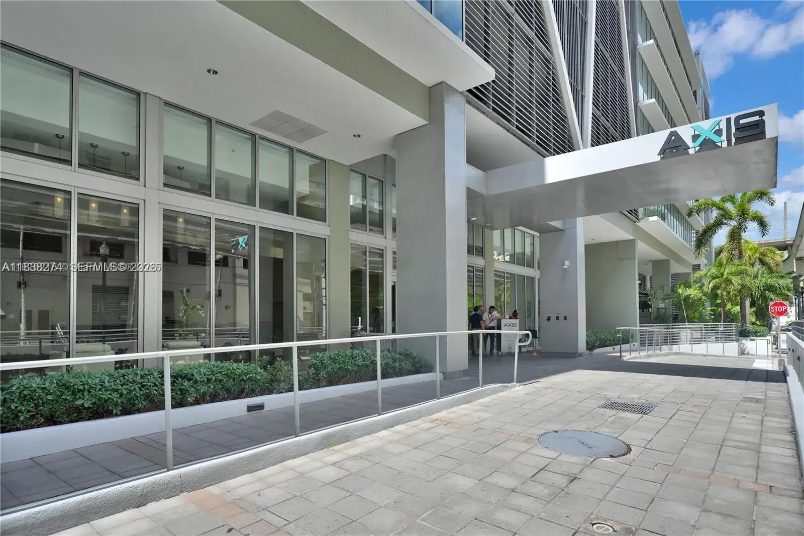 1111 SW 1st Ave, Miami FL 33130 photo 2