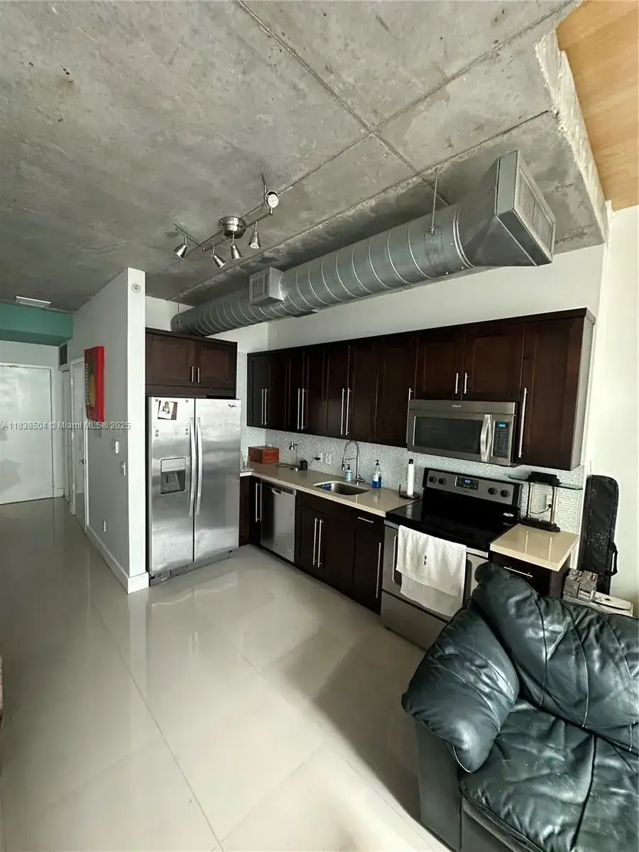 690 SW 1st Ct # 1010, Miami FL 33130 photo 3