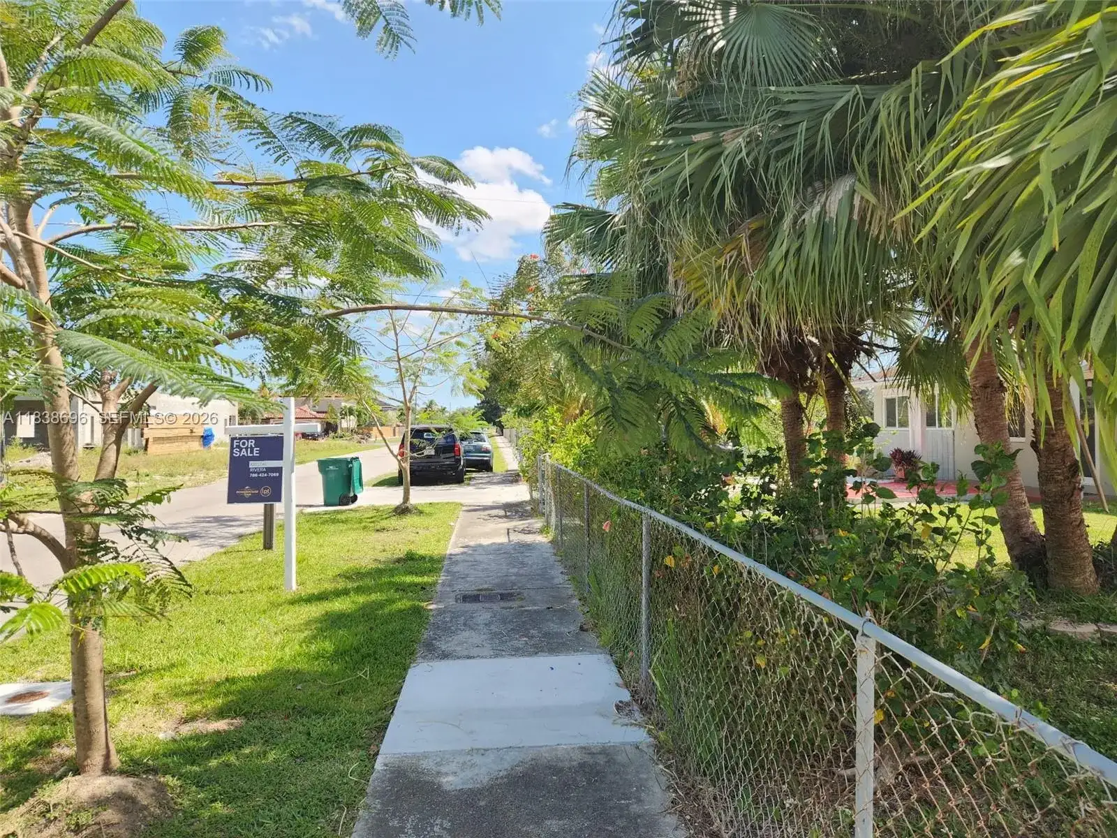 496 SW 9th Ave, Florida City FL 33034 photo 3