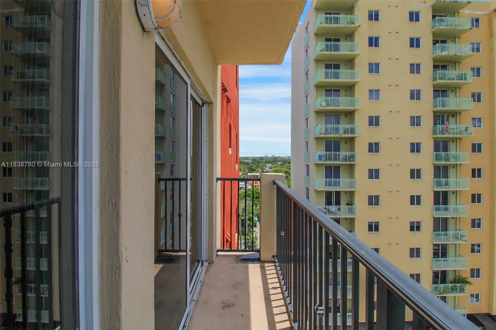 3410 Coral Way # 904, Miami FL 33145 photo 3