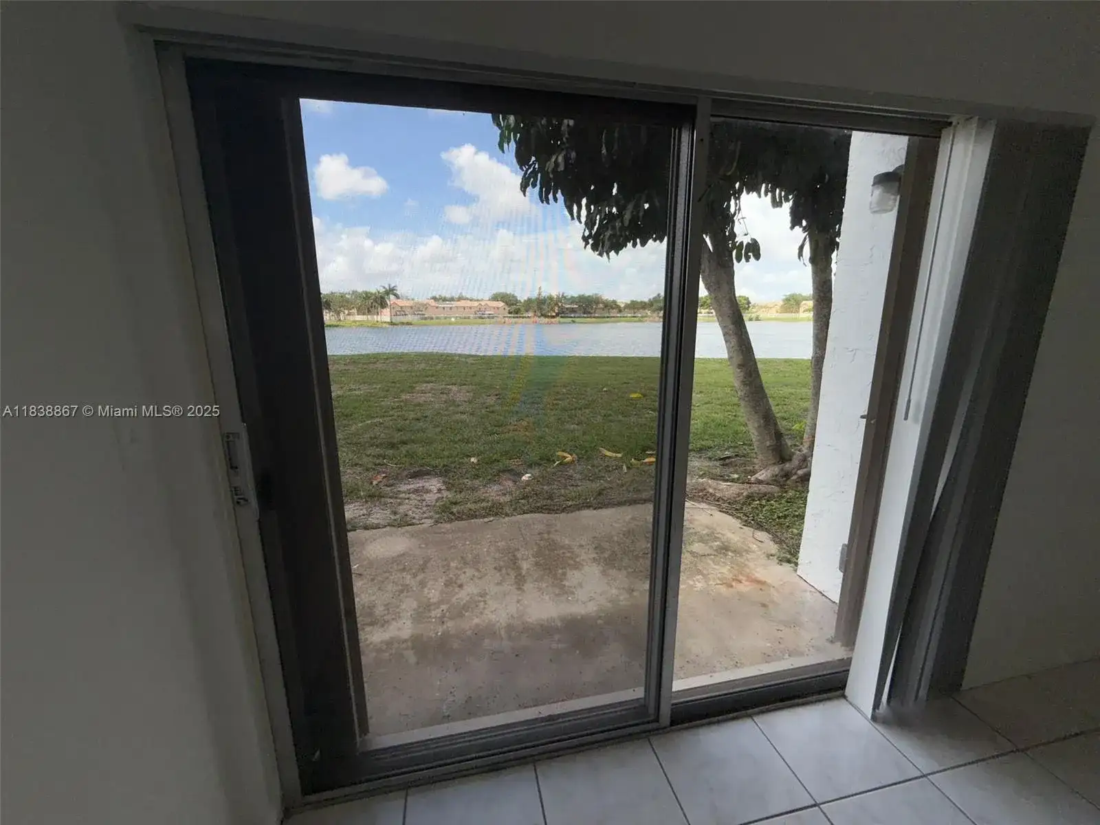 8560 N Sherman Cir # 105, Miramar FL 33025 photo 2