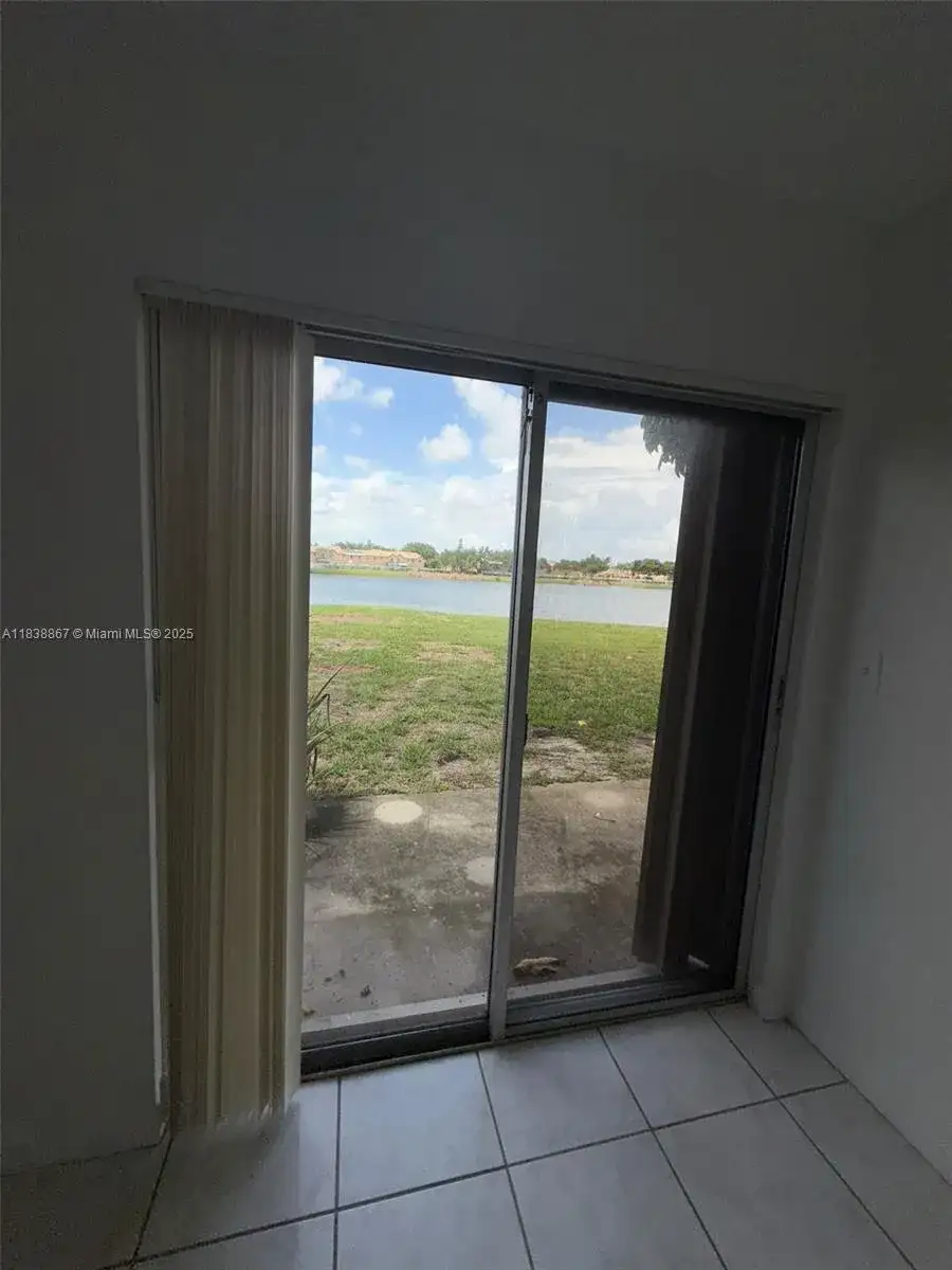 8560 N Sherman Cir # 105, Miramar FL 33025 photo 3