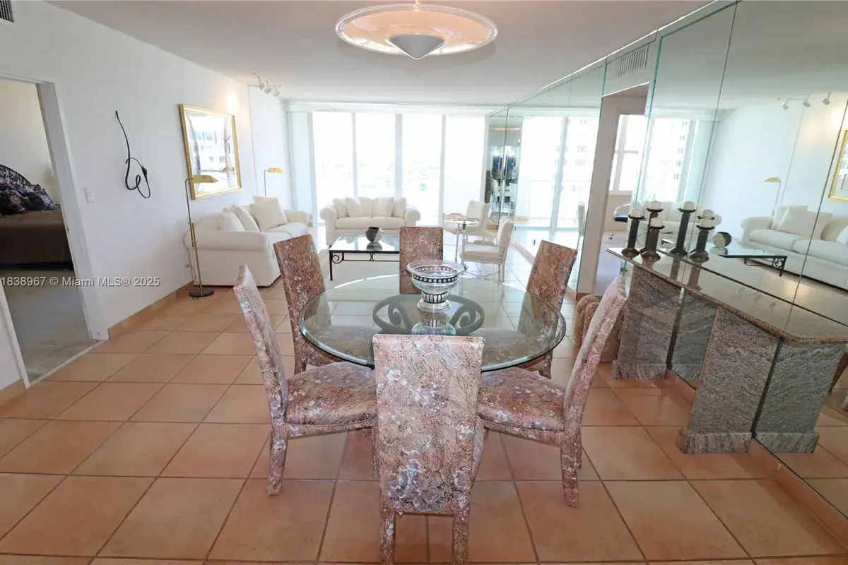 5601 Collins Ave # 720, Miami Beach FL 33140
