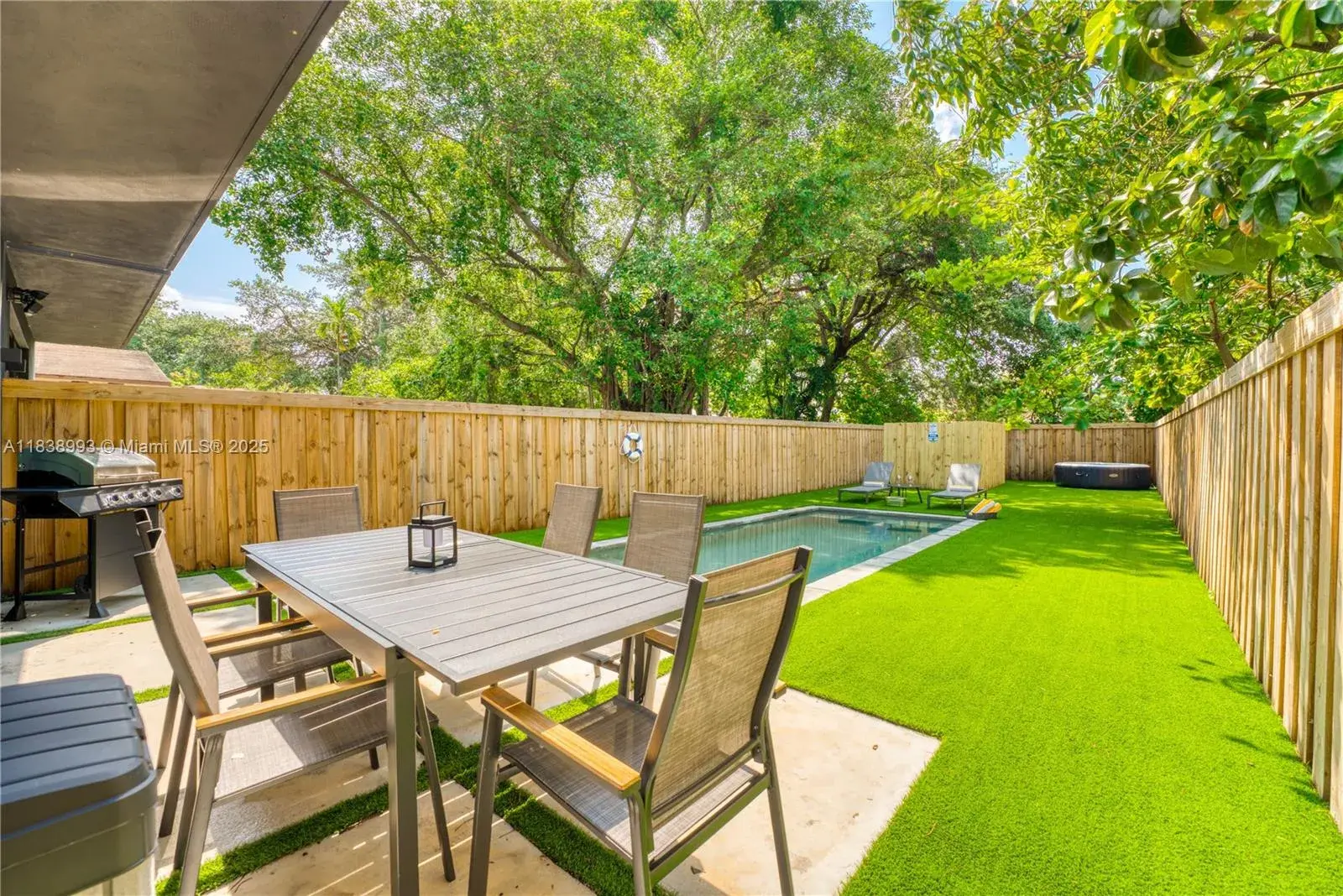 58 NW 52nd St # 58, Miami FL 33127
