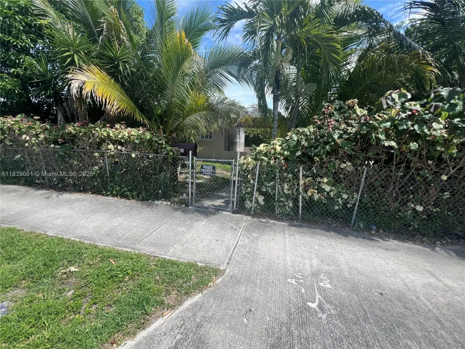 1190 NW 135th St, North Miami FL 33168 photo 5