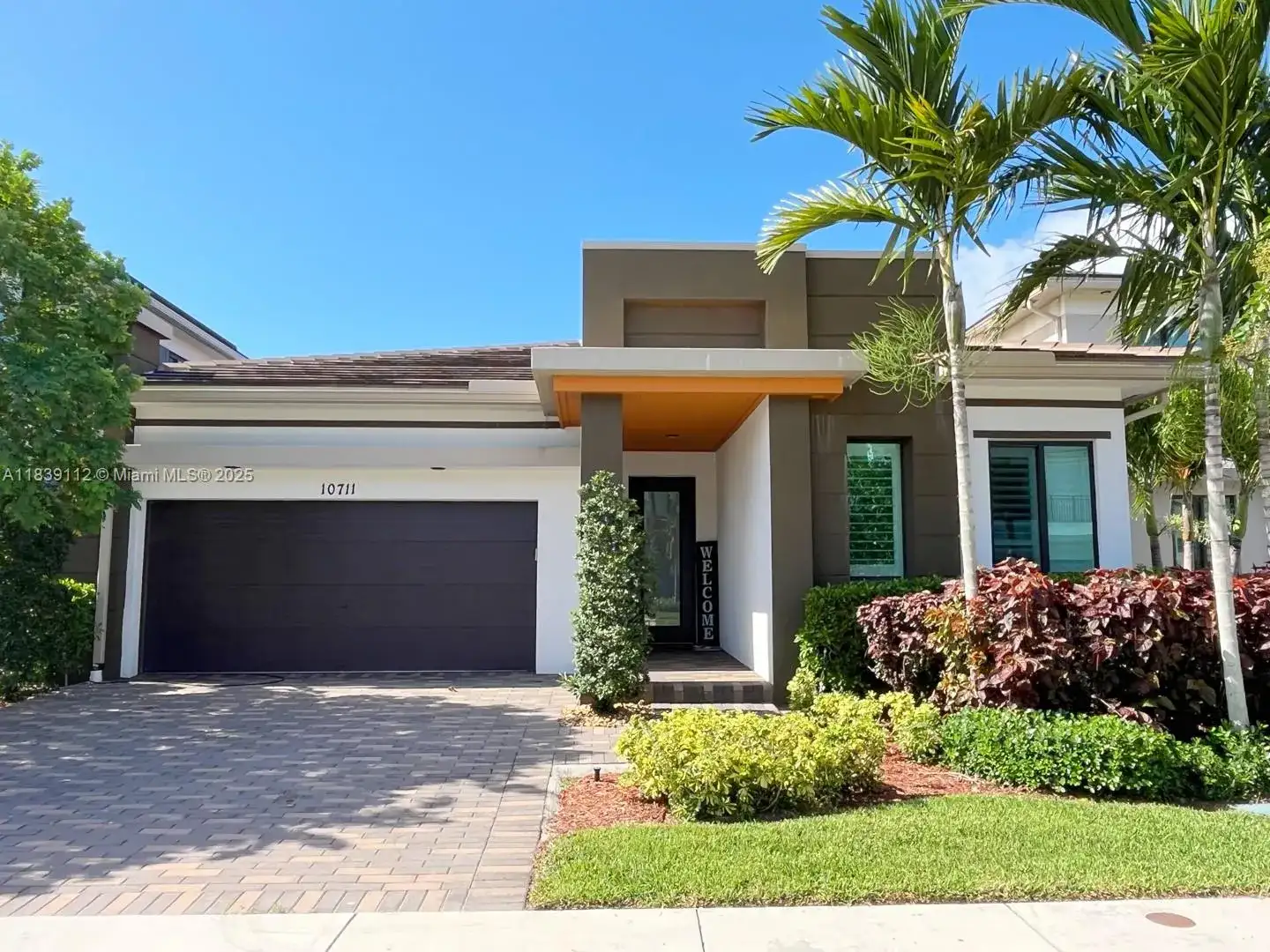 10711 Aqua Ct, Parkland FL 33076 photo 2