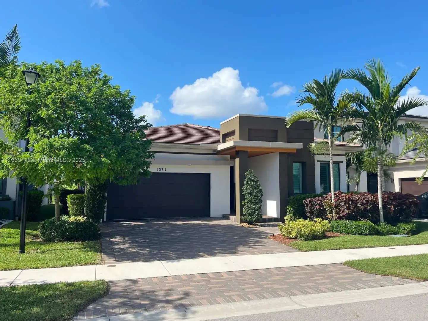 10711 Aqua Ct, Parkland FL 33076 photo 4