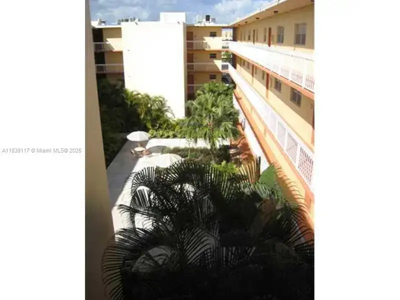 7865 CAMINO REAL # 420, Miami FL 33143 photo 2