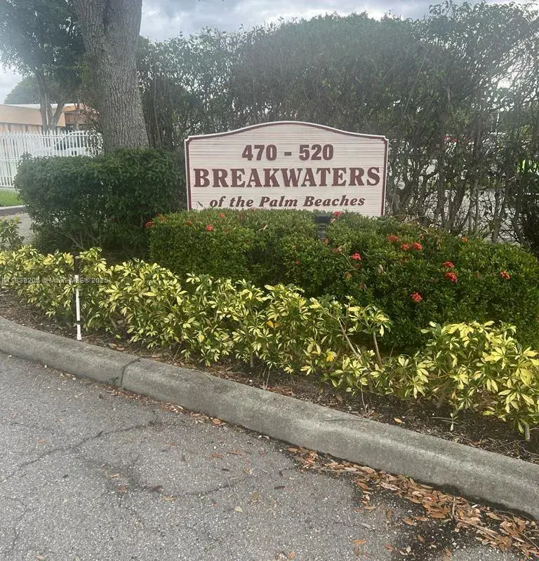 500 Executive Center Dr # 2G, West Palm Beach FL 33401