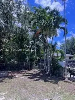 511 NE 131st St, North Miami FL 33161 photo 2