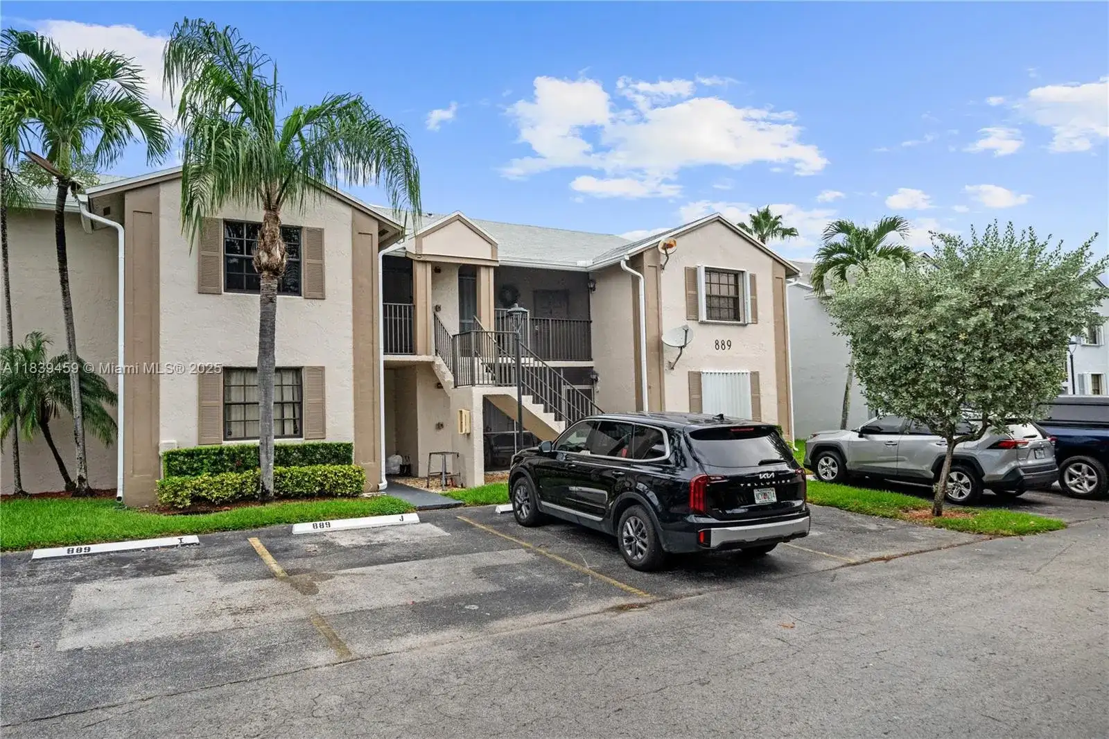 889 Hamilton Dr # 889L, Homestead FL 33034 photo 2
