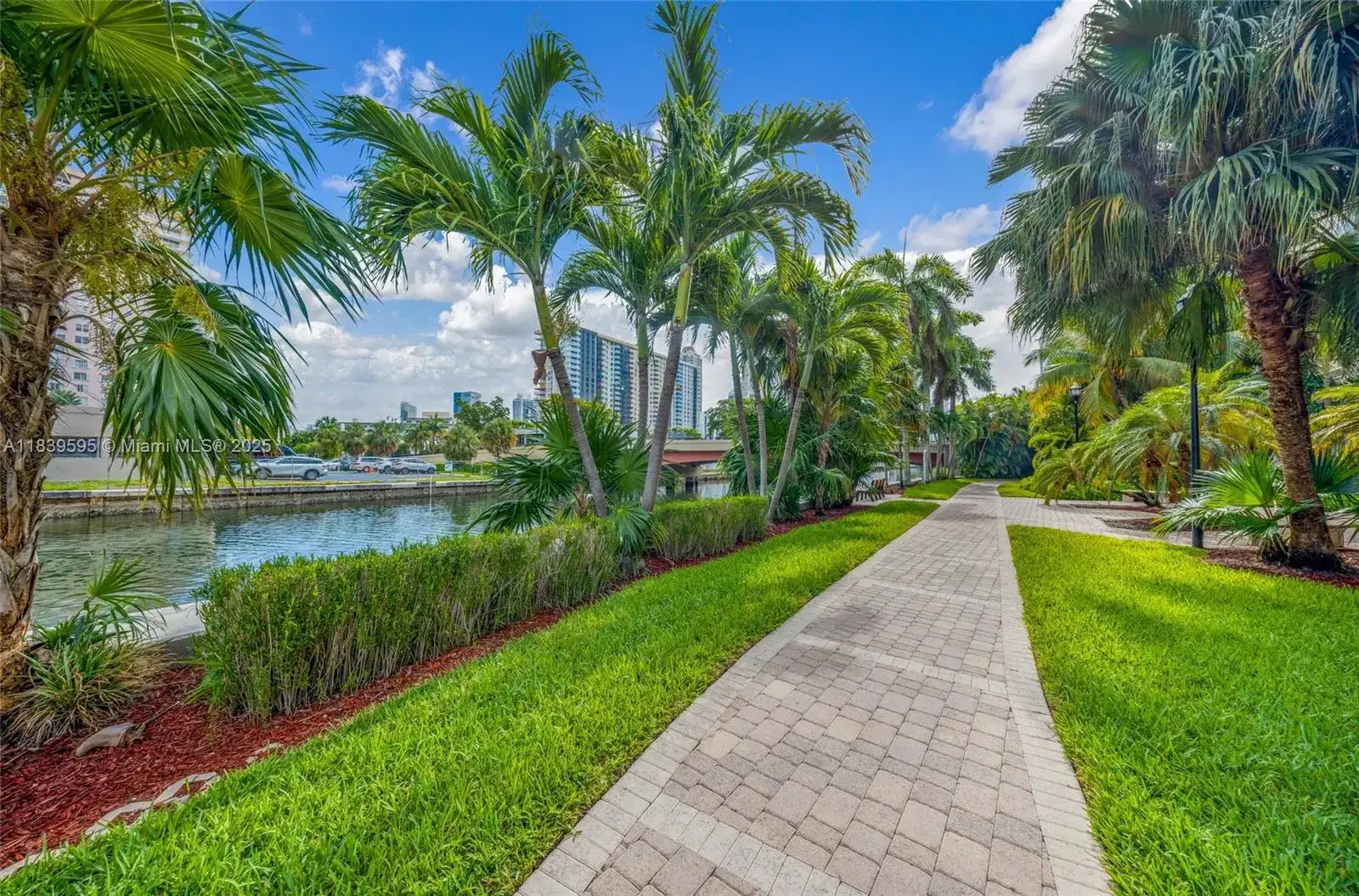 17150 N Bay Rd # 2113, Sunny Isles Beach FL 33160 photo 2