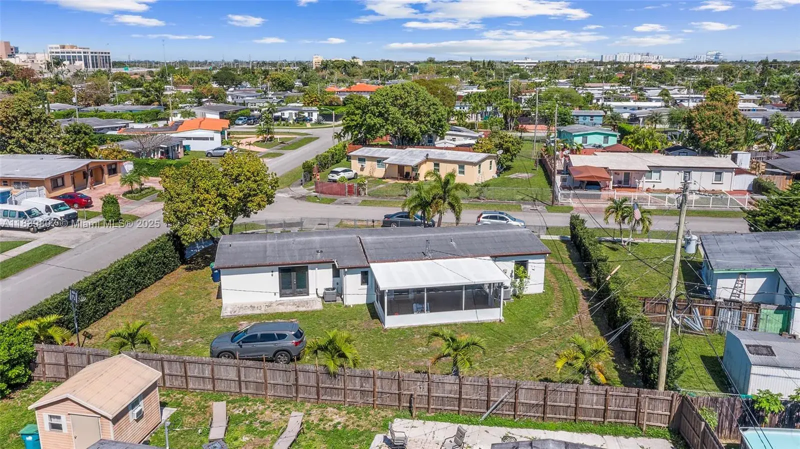 11420 SW 44th St, Miami FL 33165