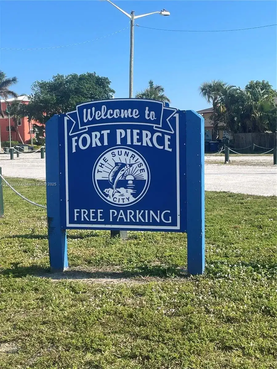 1115 Hernando St # B, Fort Pierce FL 34949