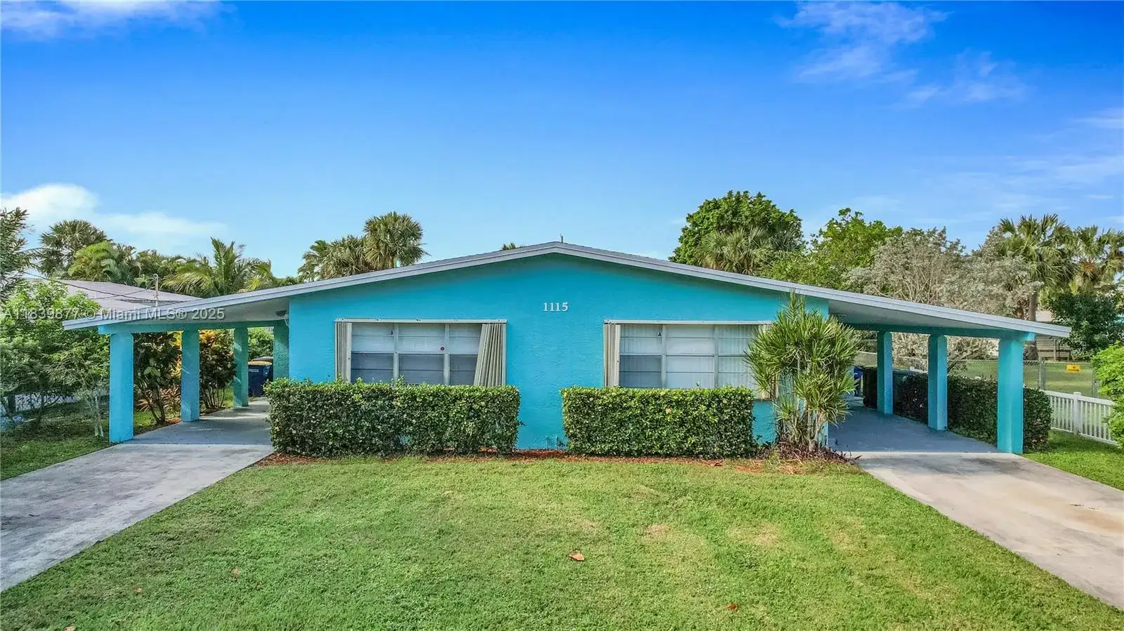 1115 Hernando St, Fort Pierce FL 34949 photo 2