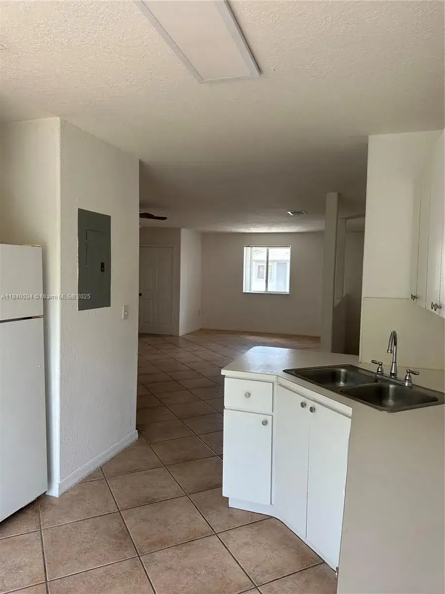 5705 NW 109th Ave # 50, Doral FL 33178 photo 4