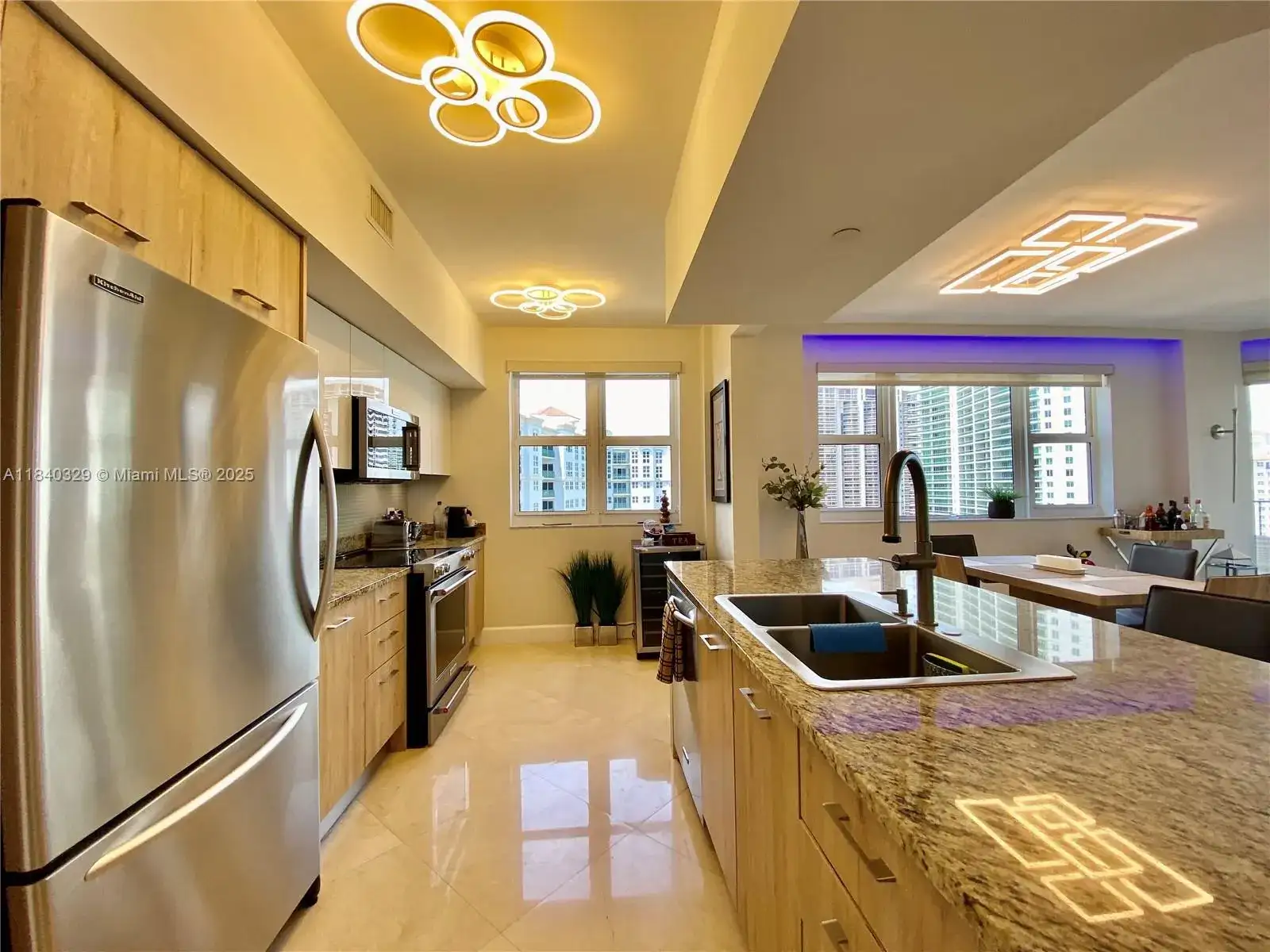 19900 E Country Club Dr # 1220, Aventura FL 33180 photo 4
