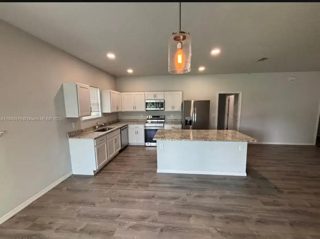2518 Fern Palm Dr, Other City - In The State Of Florida FL 32141 photo 3