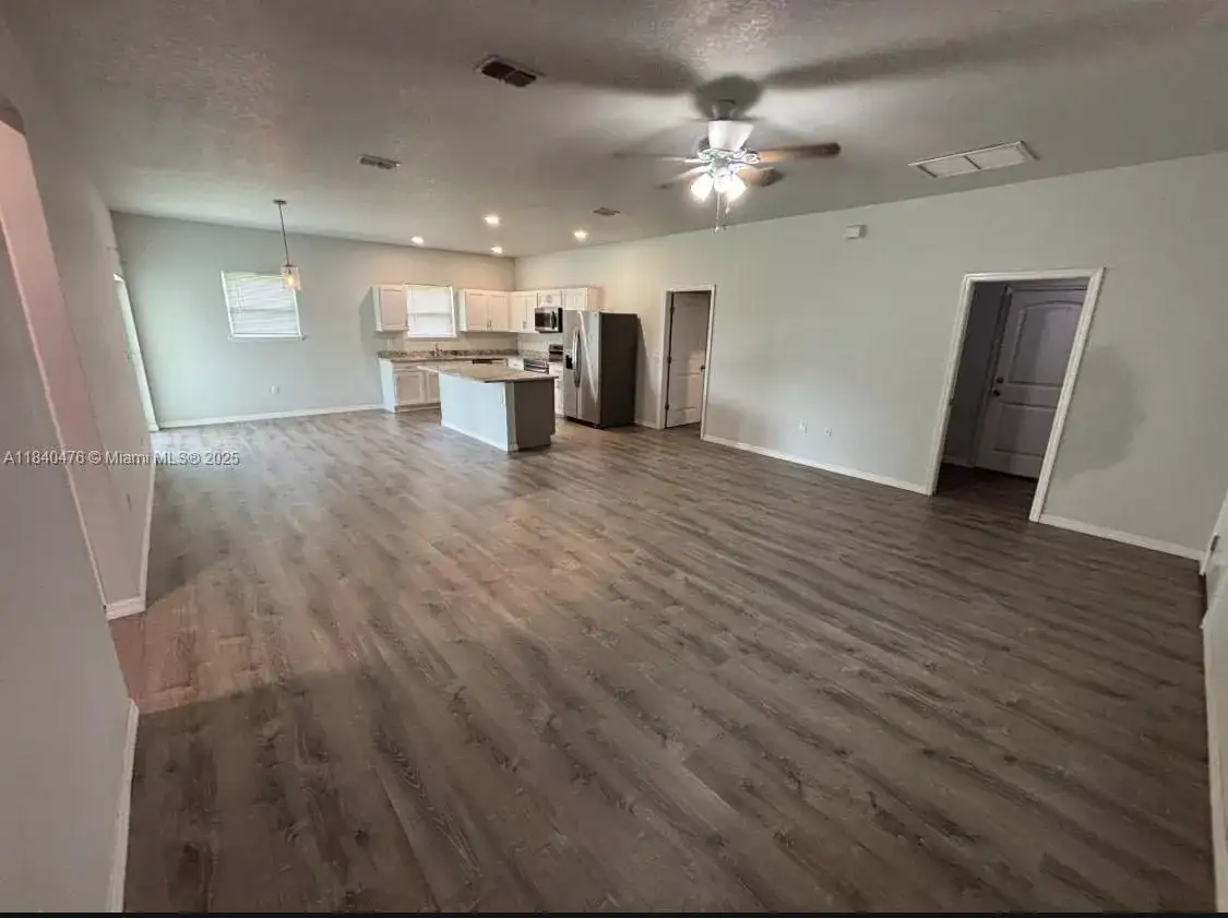 2518 Fern Palm Dr, Other City - In The State Of Florida FL 32141 photo 4