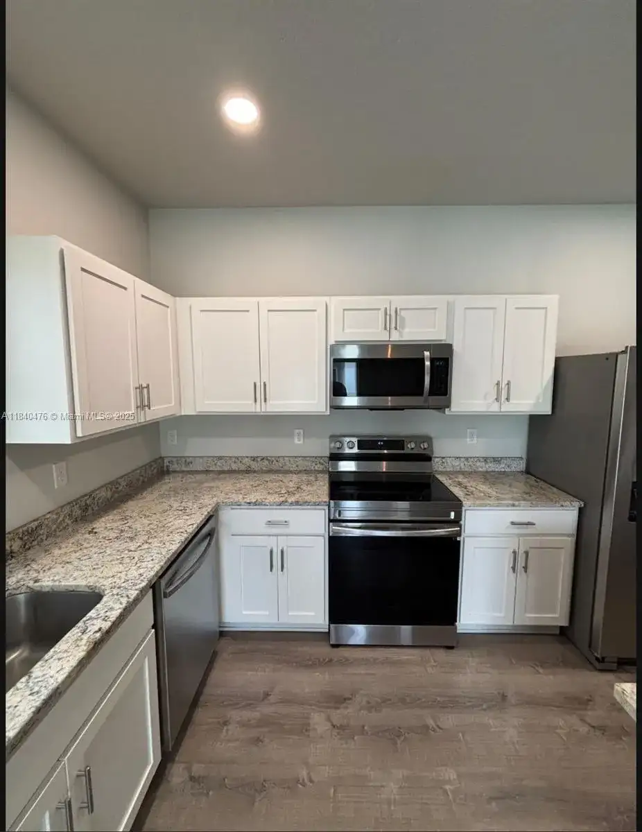 2518 Fern Palm Dr, Other City - In The State Of Florida FL 32141 photo 5