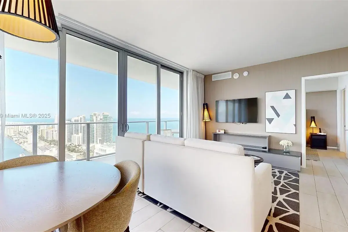 4010 S Ocean Dr # T3802, Hollywood FL 33019