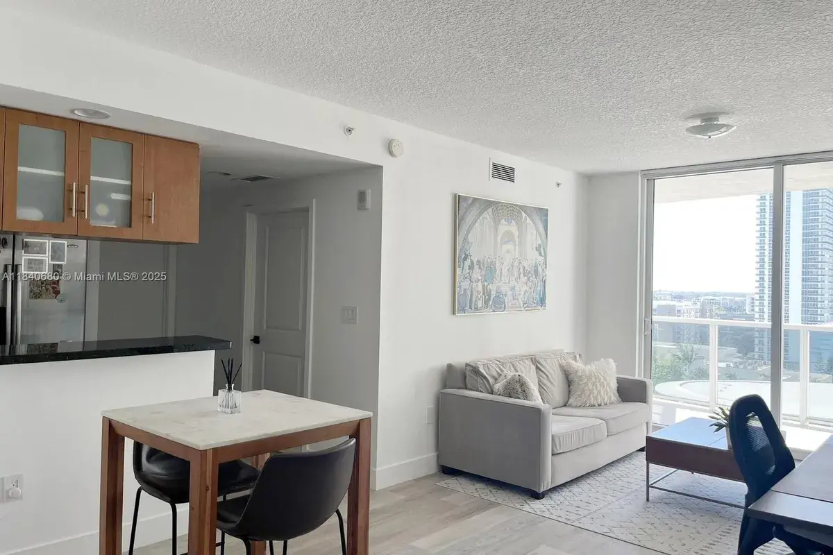 601 NE 23rd St # 1601, Miami FL 33137