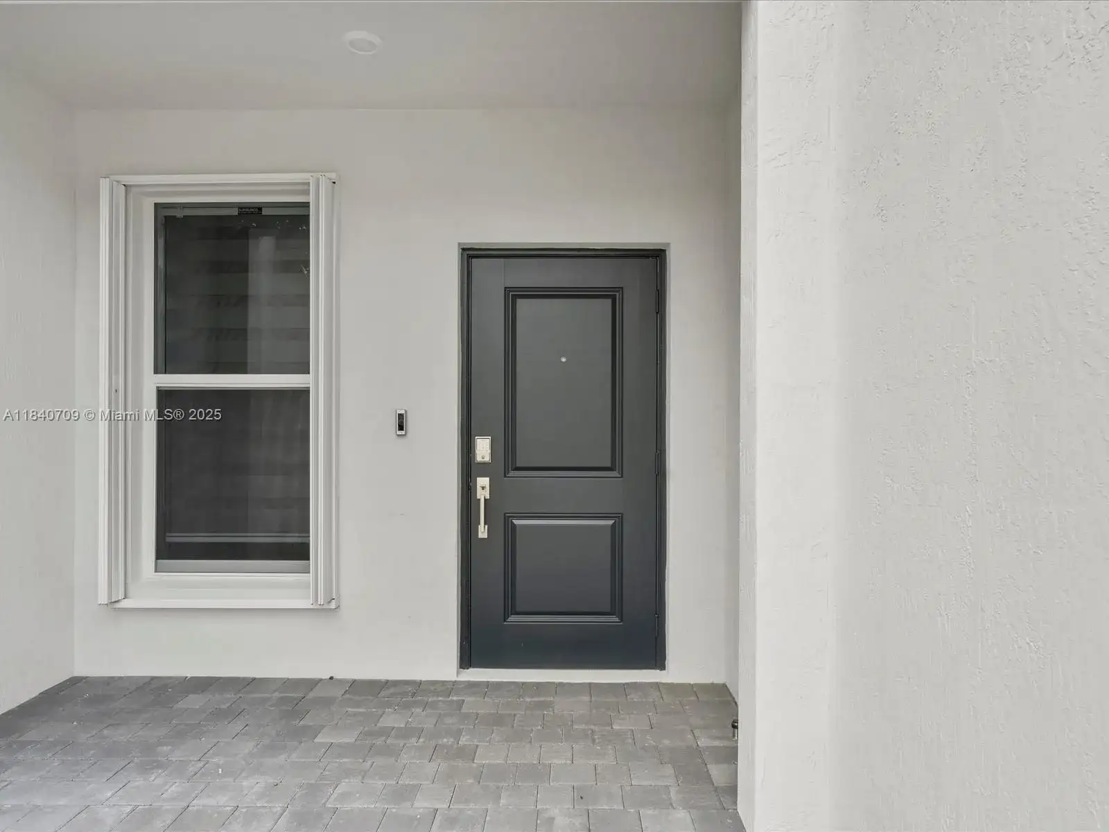 106 SW 184th Pl, Pembroke Pines FL 33029 photo 4