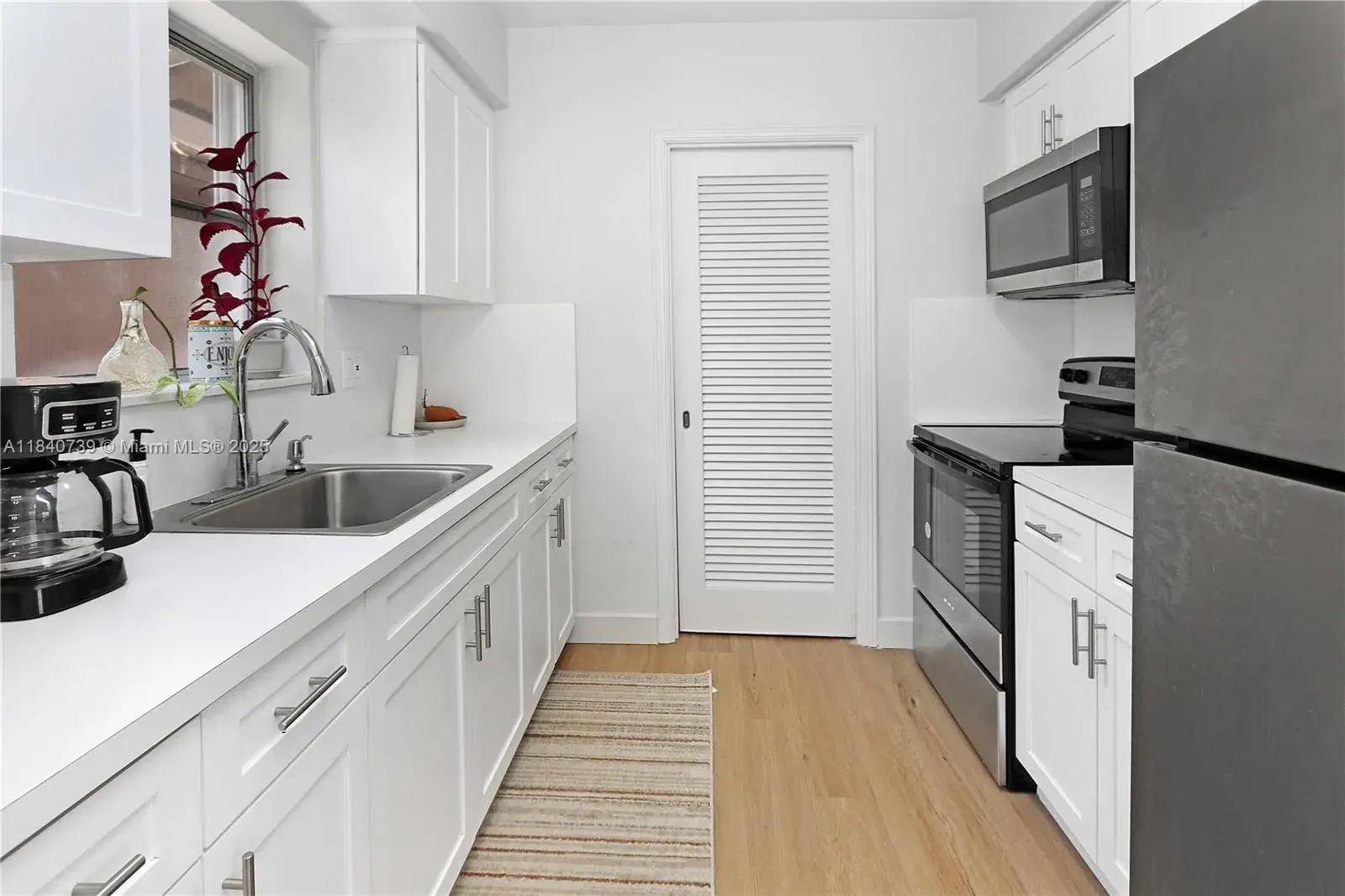 326 Van Buren St, Hollywood FL 33019