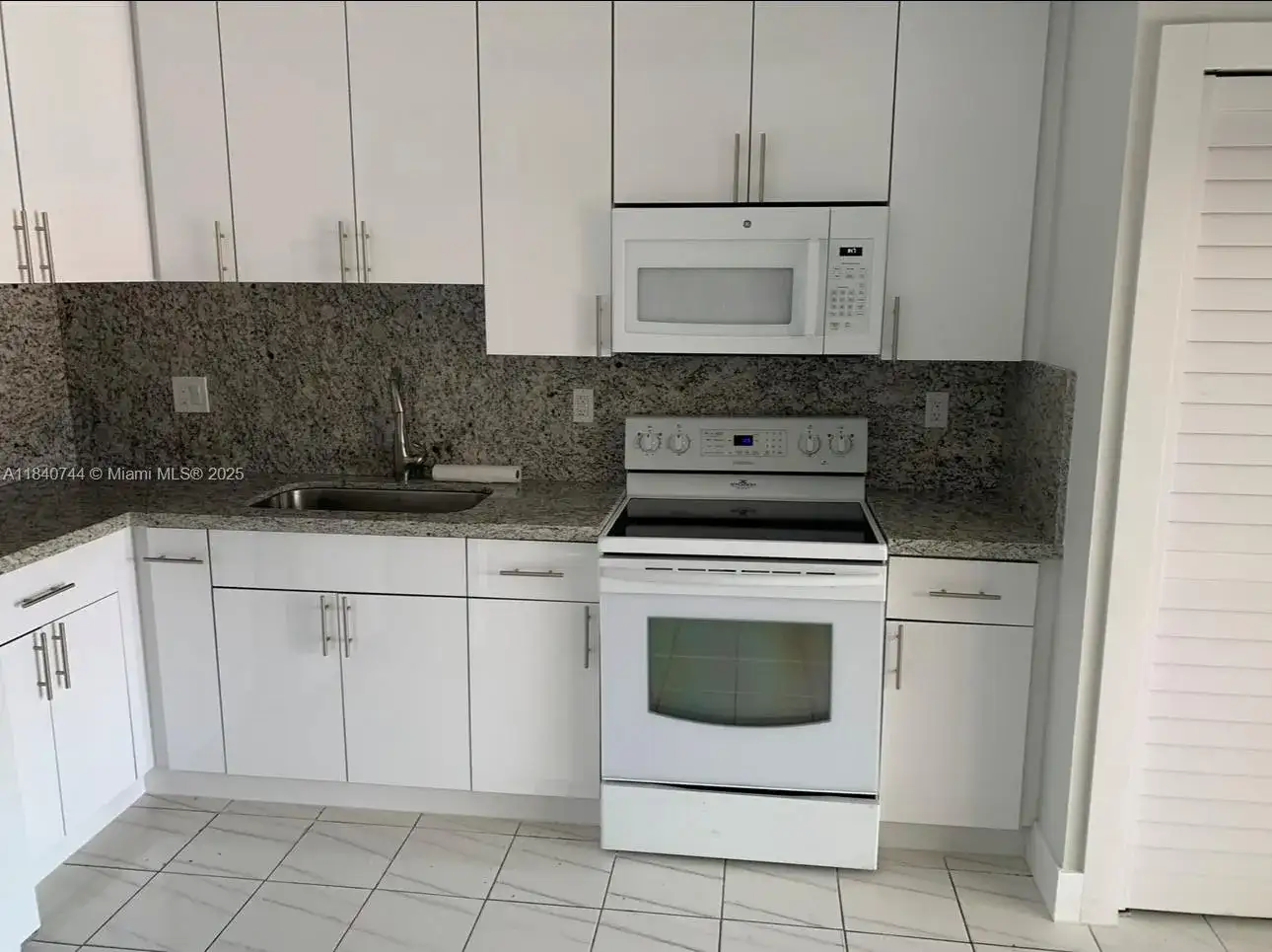 5420 W 26th Ave # 9, Hialeah FL 33016 photo 5