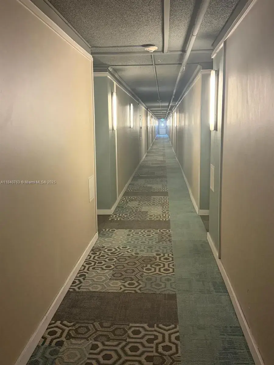 600 NE 36th St # 204, Miami FL 33137