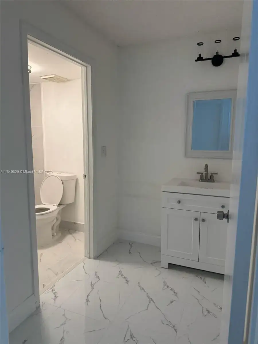 7010 NW 179th St # 105, Hialeah FL 33015 photo 3