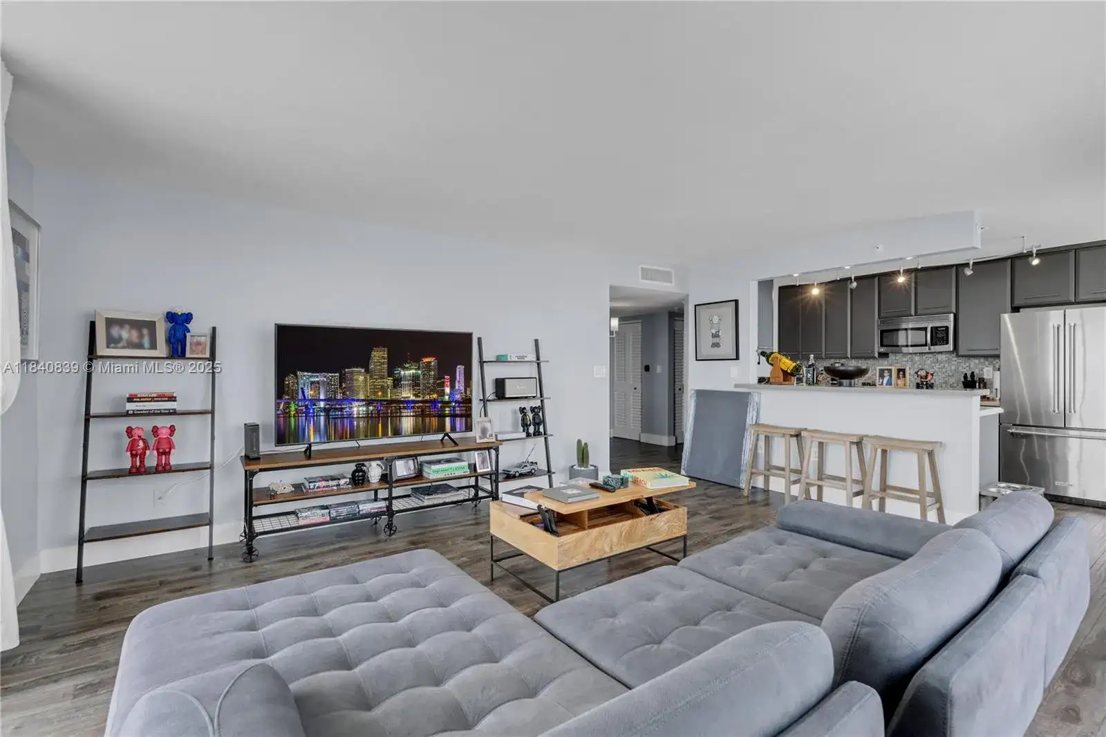 1688 West Ave # 1209, Miami Beach FL 33139 photo 4