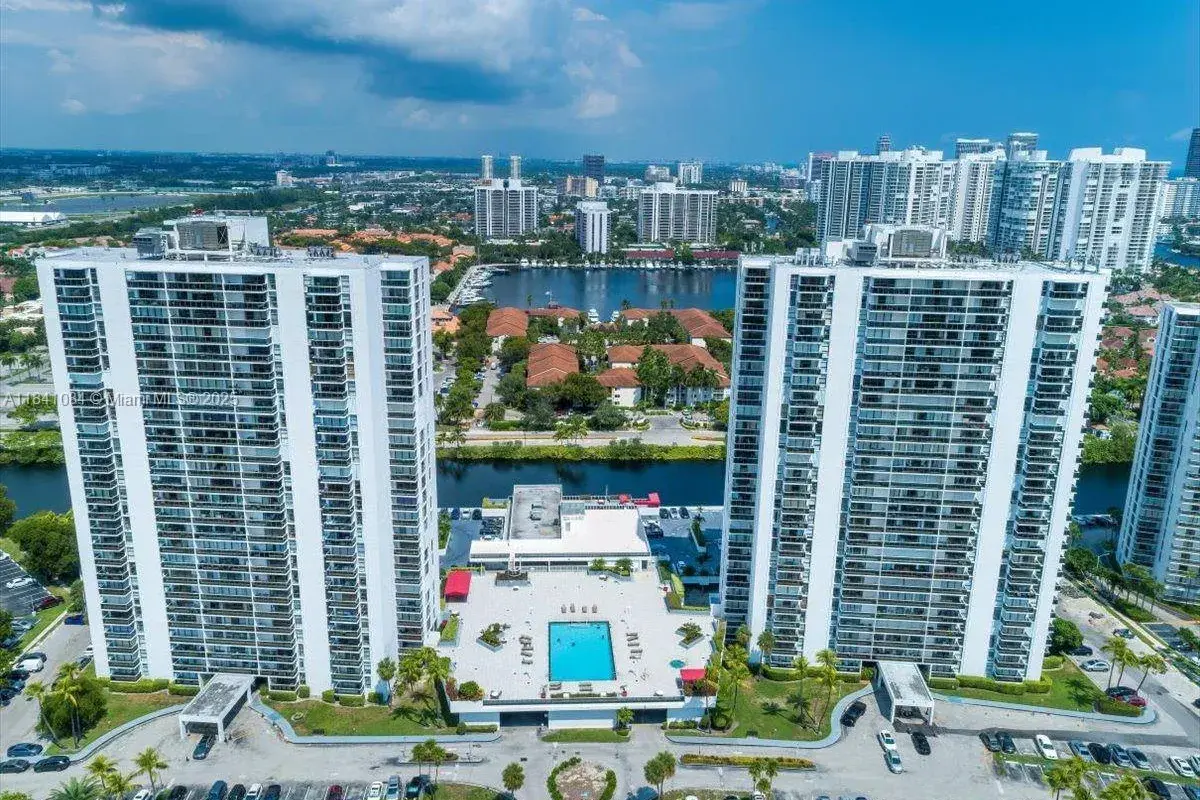 3675 N Country Club Dr # 2502, Aventura FL 33180