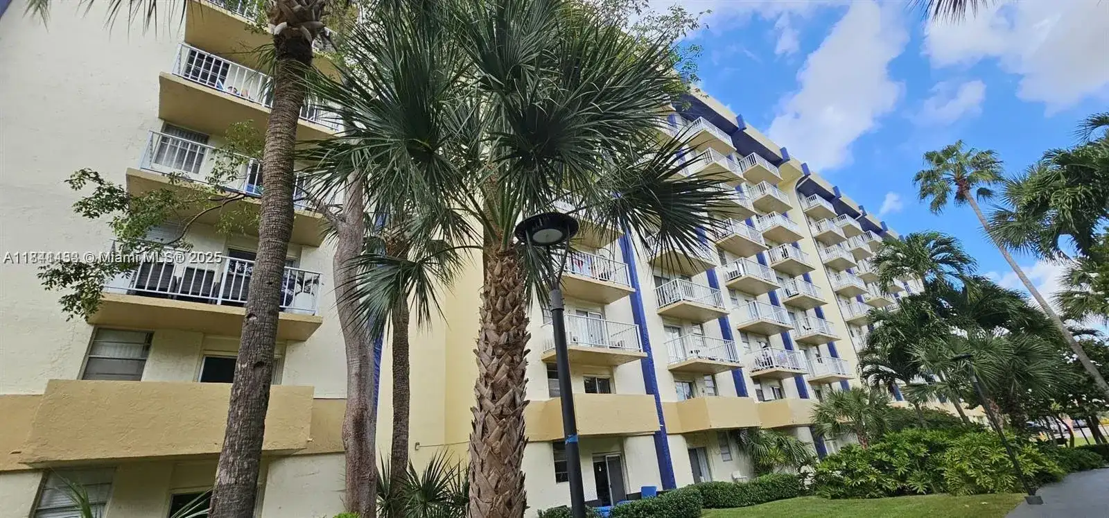 801 NW 47th Ave # 120W, Miami FL 33126 photo 2